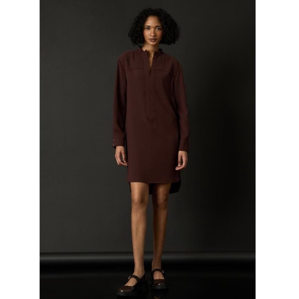 Luxely Split Neck Long Sleeve Shift Dress in French Roast Large